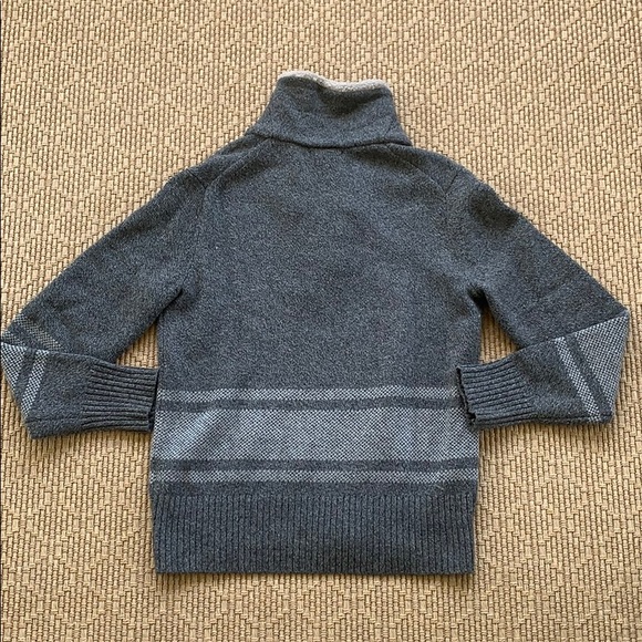 Banana Republic Sweater - Picture 2 of 3